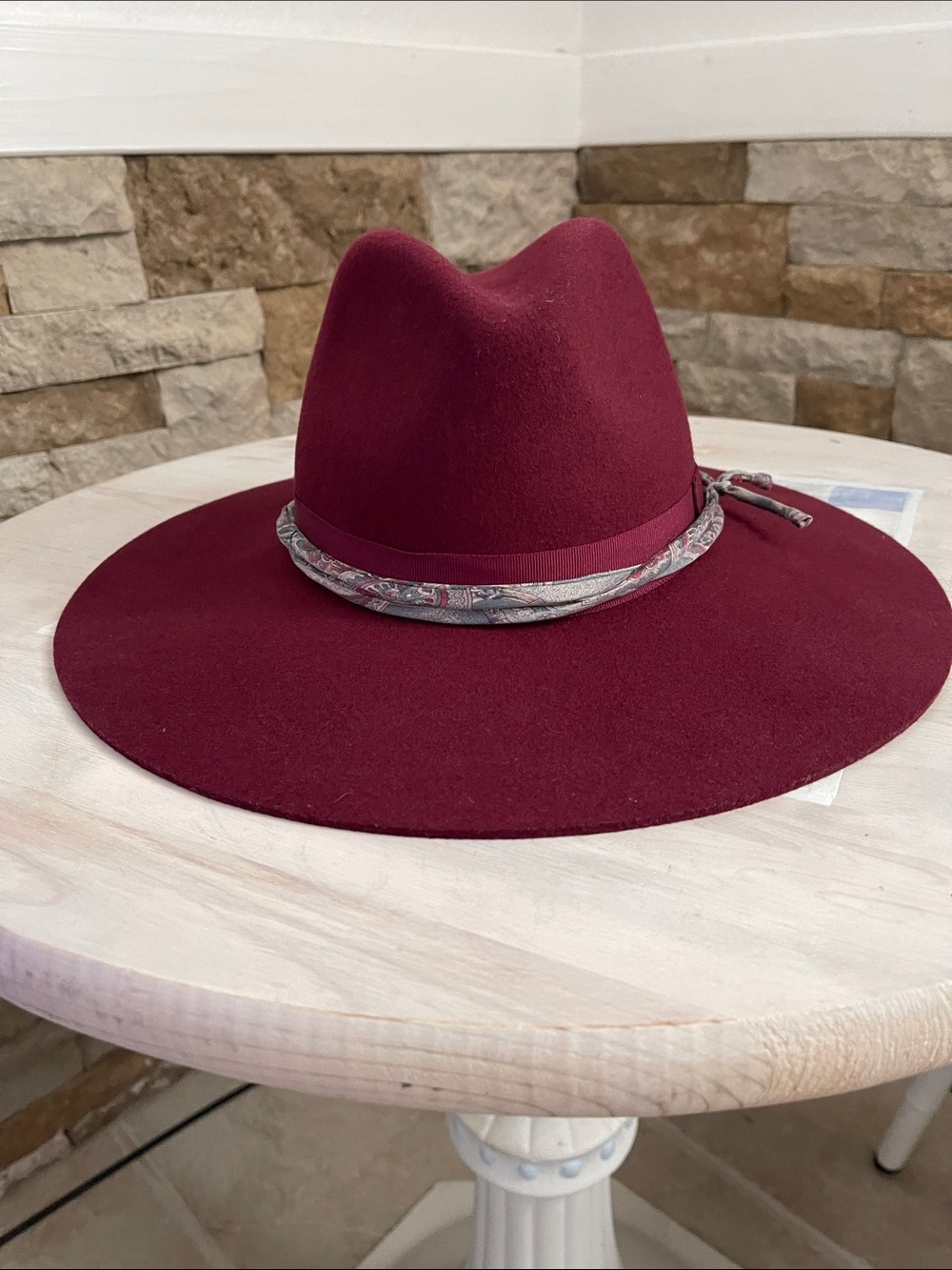 San Diego Hat Company Burgundy Felt Western Fedora with Le Cordélle Trim